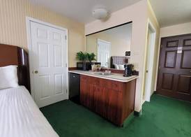 Red Lion Hotel Rogue Regency Medford Airport 3