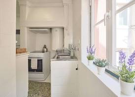 Alfama Light-Filled Apartment, By TimeCooler 5