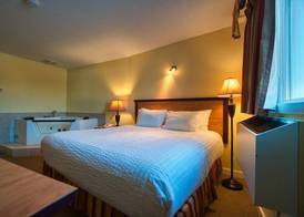 Park West Inn 5