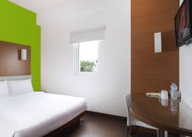 Amaris Hotel Malang 4