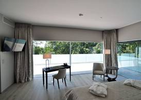Hostellerie Le Petit Manoir 4