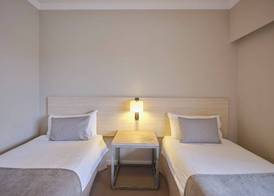 The Marina Hotel - Mindarie 5