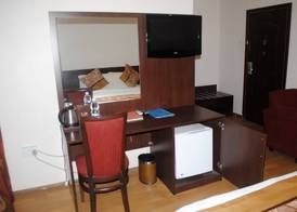 Grand Inn & Suites 5