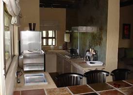 Leselo La Bontshi Lodge 2