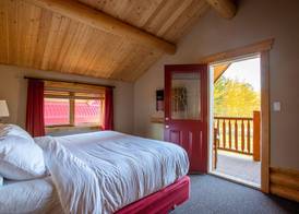 Miette Mountain Cabins 4