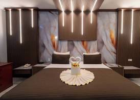 Elegance hotel & Casino 3