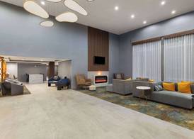 La Quinta by Wyndham Knoxville Central Papermill 3