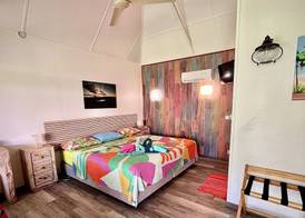 Linareva Moorea Beach Resort 2
