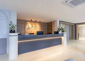 The Bentley Hotel 4