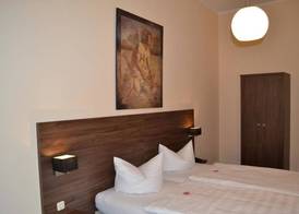 Hotel Am Landeshaus 4