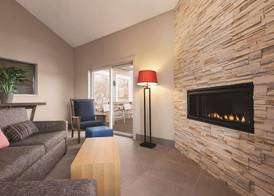 Country Inn & Suites by Radisson, Northfield, MN 4