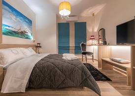 Koukaki Luxury Suites 2