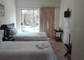 Elizabeth Lodge 3