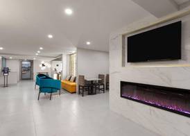 La Quinta by Wyndham Atlanta Roswell 5