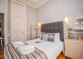 B in B Lisbon Downtown Suites 4