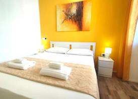 Iris Rooms 2