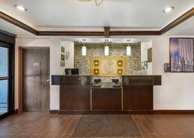 Comfort Inn & Suites Butler 2