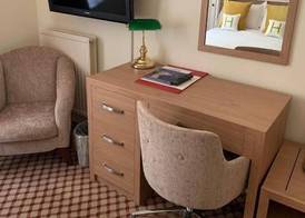 Haley's Hotel 5