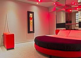 Silk Motel 4