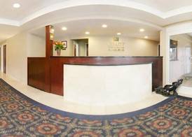 Danbury Inn & Suites 2