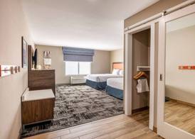 Hampton Inn & Suites Benton Harbor, MI 5