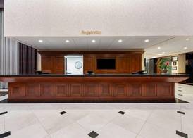 Wyndham Riverfront Hotel 3