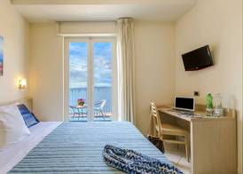 Hotel Cosmomare 4