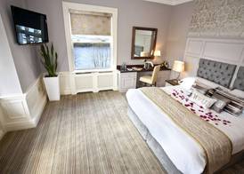 The Lakeside Hotel & Leisure Centre 3