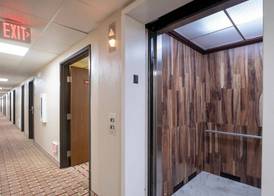 OYO Townhouse Houston Airport North 2