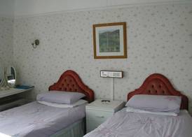 Neuadd Arms Hotel 5