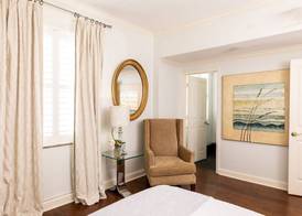 Old Capitol Inn 4