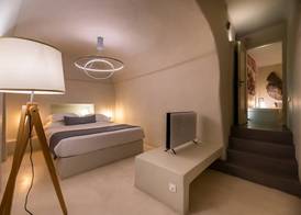 270 Oias View 4