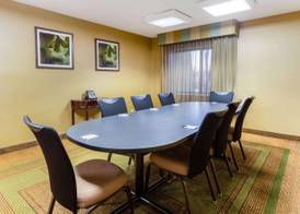 La Quinta Willowbrook 4