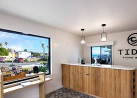 Tides Oceanview Inn and Cottages 4