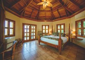 Ocean Cliff Hotel Negril Limited 5