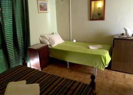 Guest House Pacifica 5