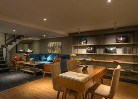 Bespoke Trendy Hotel Hanoi 4