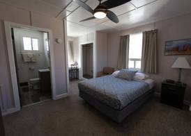 Austin's Chuckwagon Motel 5