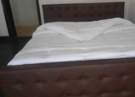 AIRPORT INN MOTEL 5