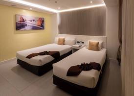 Castle Peak Hotel 5
