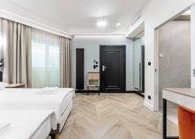 Art Queen Aparthotel 4