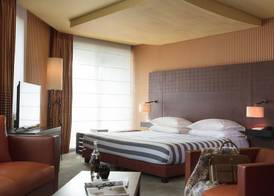 Hotel Square 4