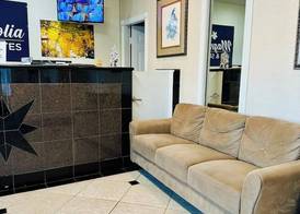Magnolia Inn and Suites 2