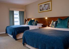 Charlemont Arms Hotel 2