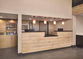 Country Inn & Suites by Radisson, Dunn I-95 4