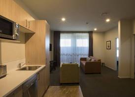 Ramada Suites by Wyndham Christchurch City 4