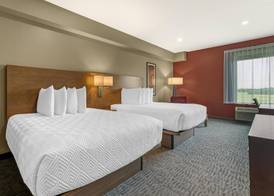 Best Western Plus Dauphin 5