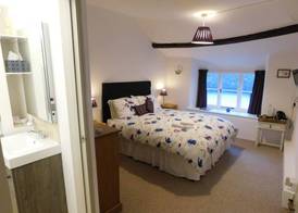 Middletown Farmhouse B&B 4