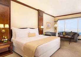 Corniche Hotel Abu Dhabi 2