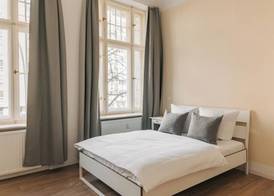 Frankfurter Allee Apartments by Sabine 3